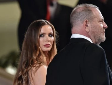 Η γυναίκα του Χάρβεϊ Γουάινστιν λέει πως δεν είχε καταλάβει τίποτα: «Νόμιζα πως είχα έναν ευτυχισμένο γάμο»